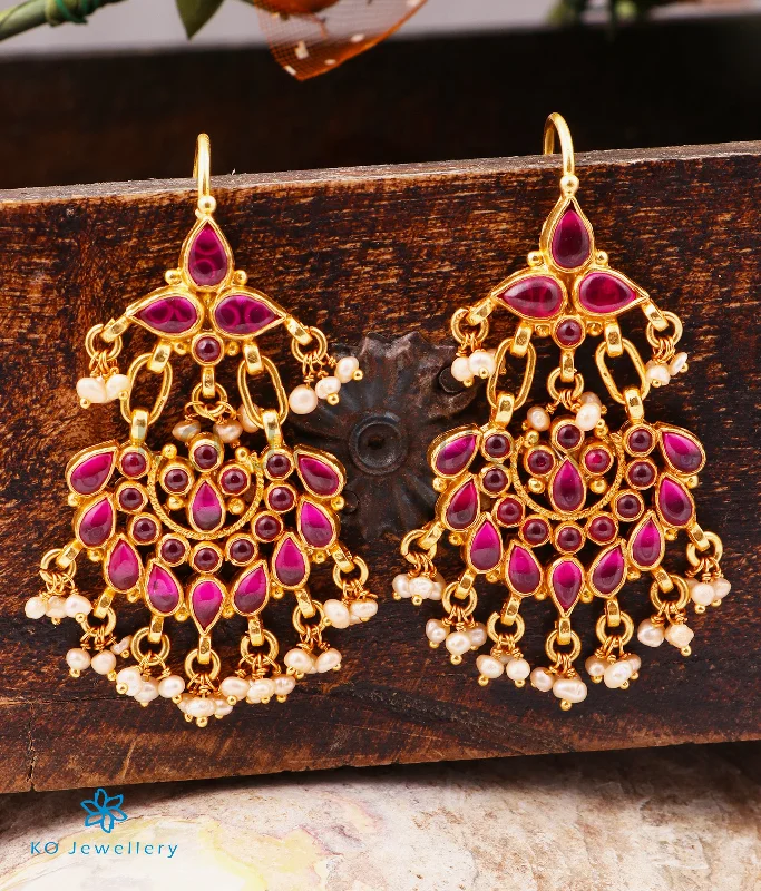 ladies-vintage-gold-earrings-The Prahara Silver Earrings