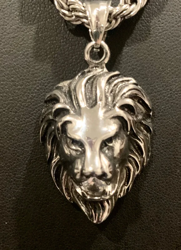 Ladies necklaces artistic flair -Small Lion Head Necklace