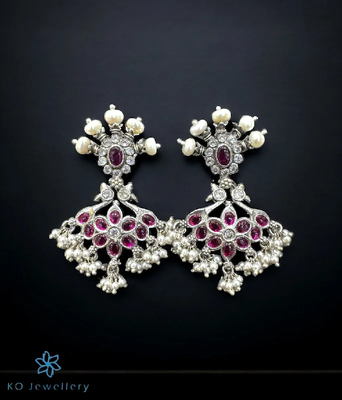 ladies-diamond-hoop-earrings-The Aahana Silver Kempu Earrings