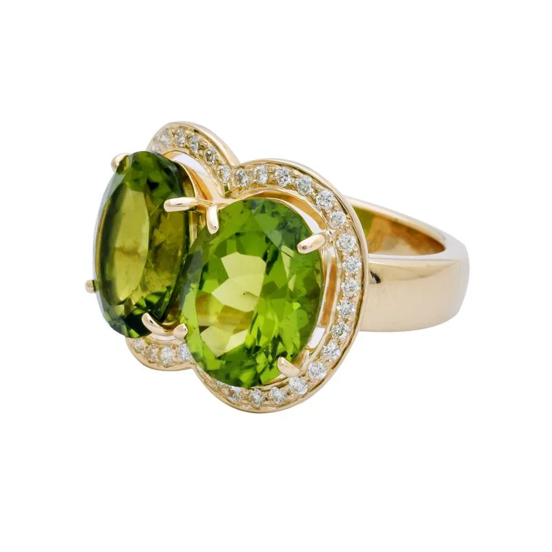 ladies-initial-pearl-rings-Ring- Peridot and Diamond  (2202C)