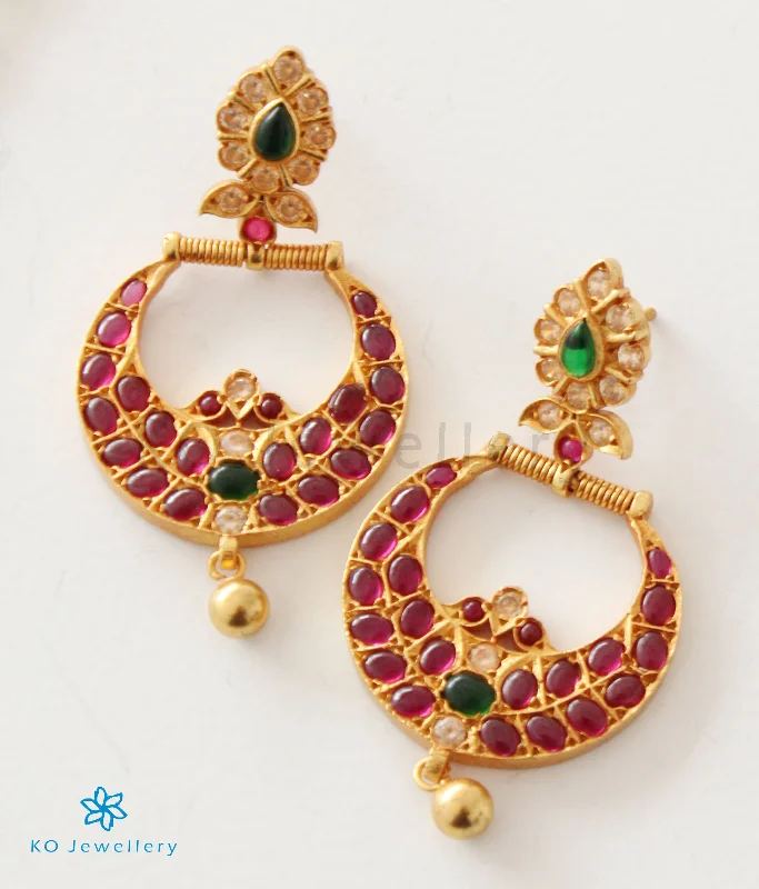 ladies-crystal-drop-earrings-The Pitambara Silver ChandBali Earrings