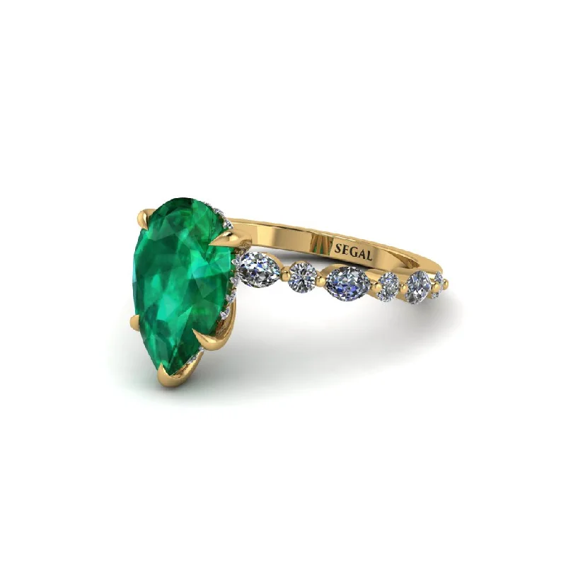 engagement-wedding-gold-ring-Pear-Cut Emerald Halo Engagement Ring - Nylah No. 4