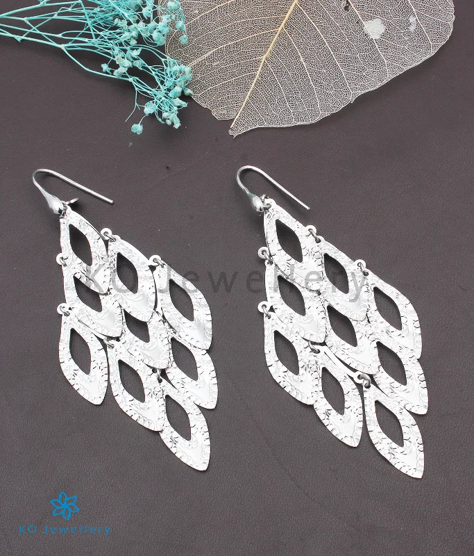 ladies-rustic-diamond-earrings-The Silver Plain Earrings