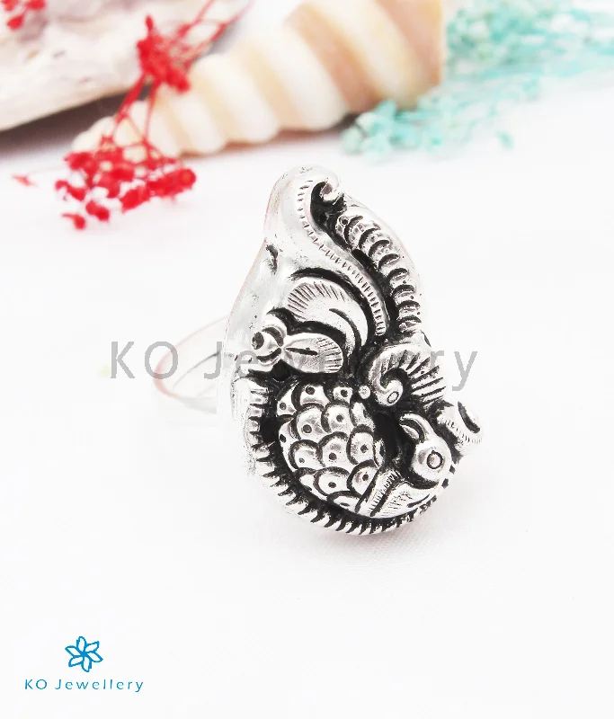 ladies-name-diamond-rings-The Mayuraka Silver Peacock Finger Ring