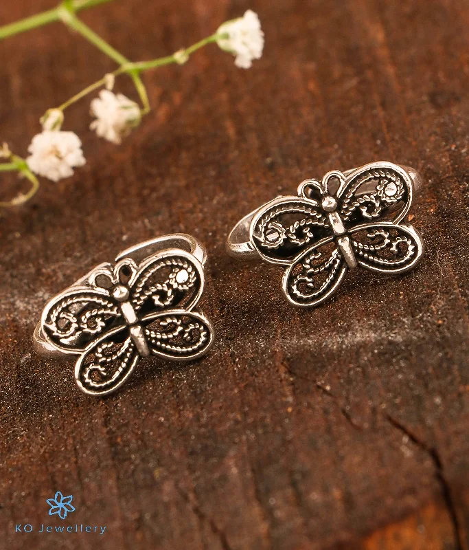 ladies-simple-rings-The Pretty Butterfly Silver Toe-Rings