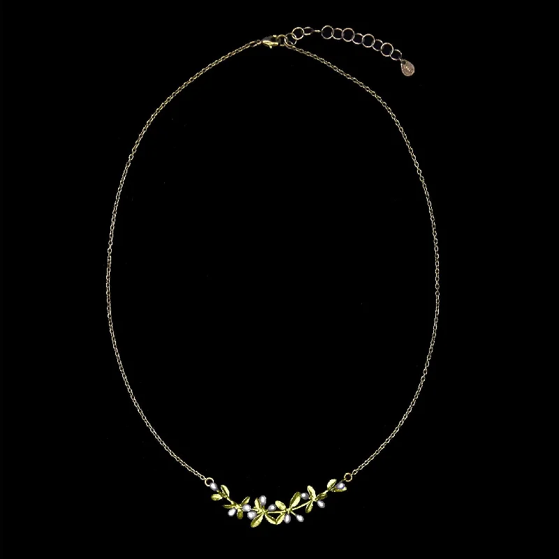 ladies-cushion-cut-rose-gold-rings-Flowering Thyme Necklace - Bar