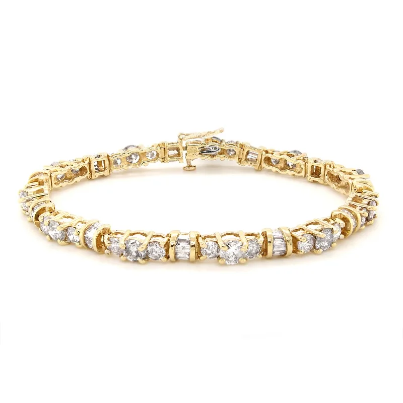 Ladies bracelets cutting-edge style -YELLOW GOLD BRACELET WITH 98 DIAMONDS, 9.00 CT TW