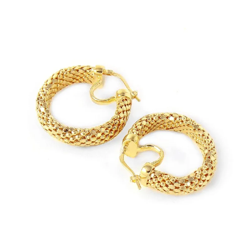 ladies-custom-silver-earrings-Clearance-Silver 925 Gold Plated Thin Crescent Chain-texture Earrings - ITE00060GP