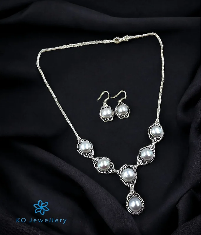 ladies-handmade-rose-gold-earrings-The Silver Pearl Necklace & Earrings (Pearl)