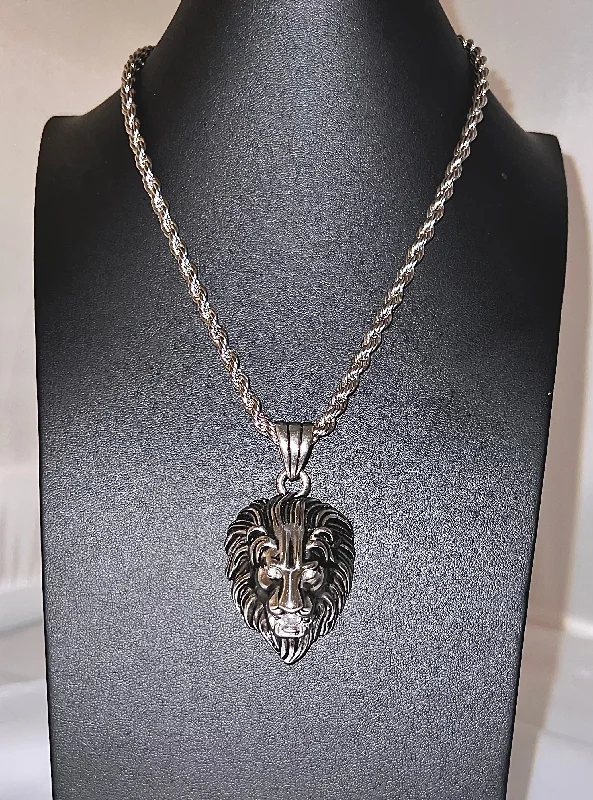 Ladies necklaces with hematite -Silver Large Lion necklace and pendant made of stainless steel