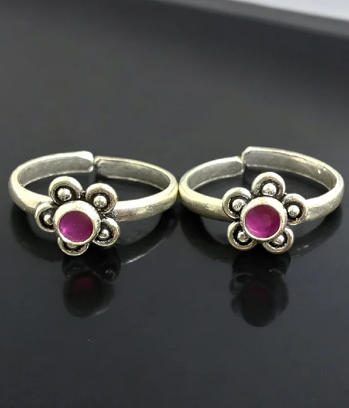 ladies-luxury-diamond-rings-The Brahmi Silver Gemstone Toe-Rings