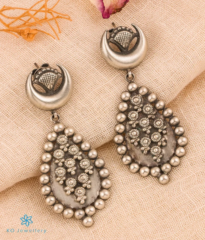 ladies-bridal-dangle-earrings-The Ahan Antique Silver Earrings