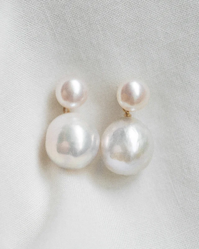 ladies-pendant-silver-earrings-Pim Petite Pearl Earrings