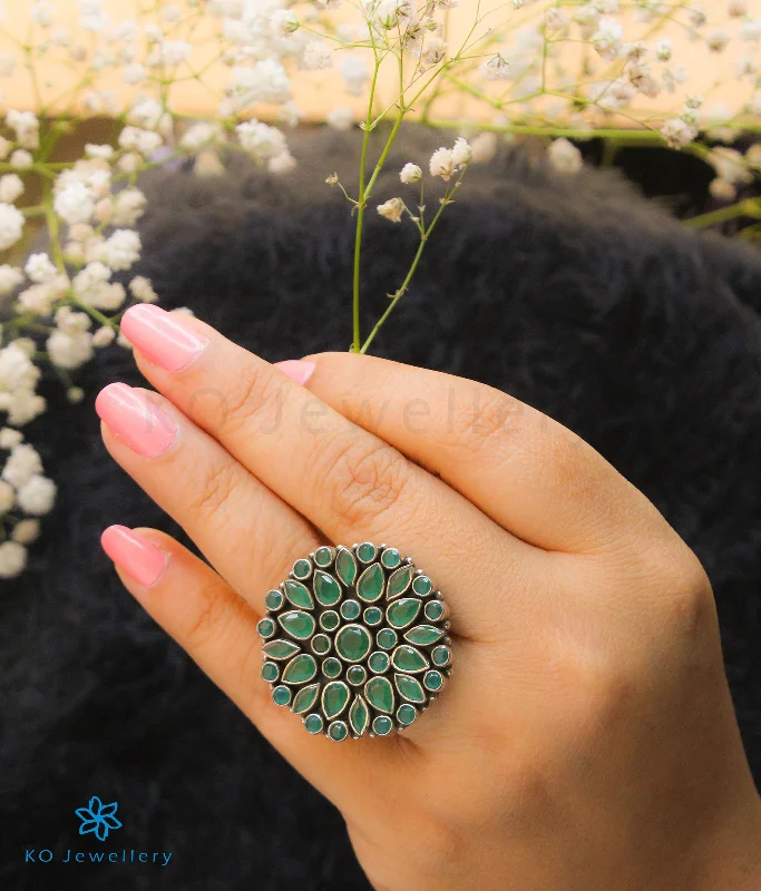 The Yukti Silver Gemstone Cocktail Finger-ring (Green)