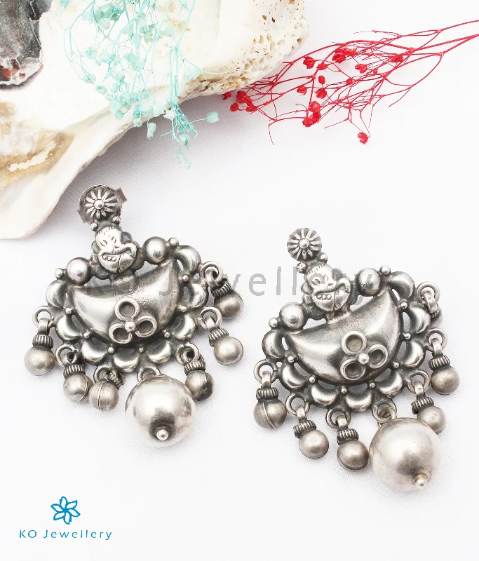 ladies-custom-silver-earrings-The Anam Silver Earrings