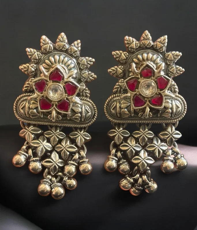 ladies-charm-pearl-earrings-The Pritya Silver Antique Statement Earrings