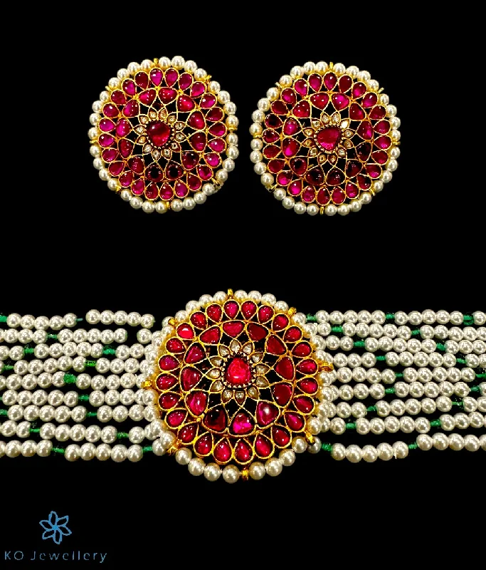 ladies-handmade-gold-earrings-The Hasvika Silver Jadau  Necklace & Earrings