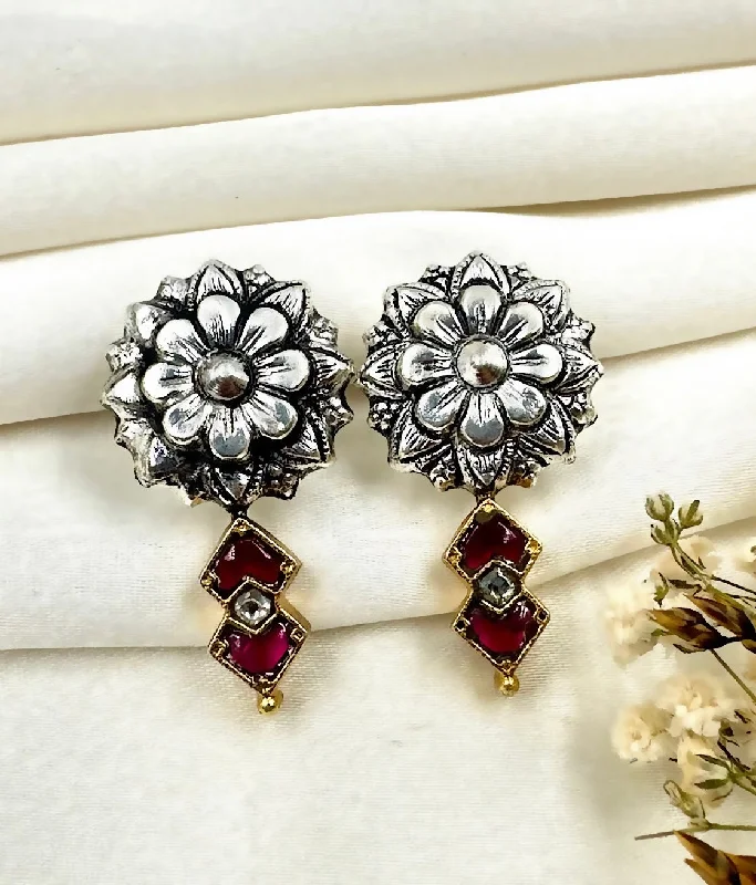 ladies-flower-silver-earrings-The Floral Silver Kundan Earrings (Red)(2 tone)