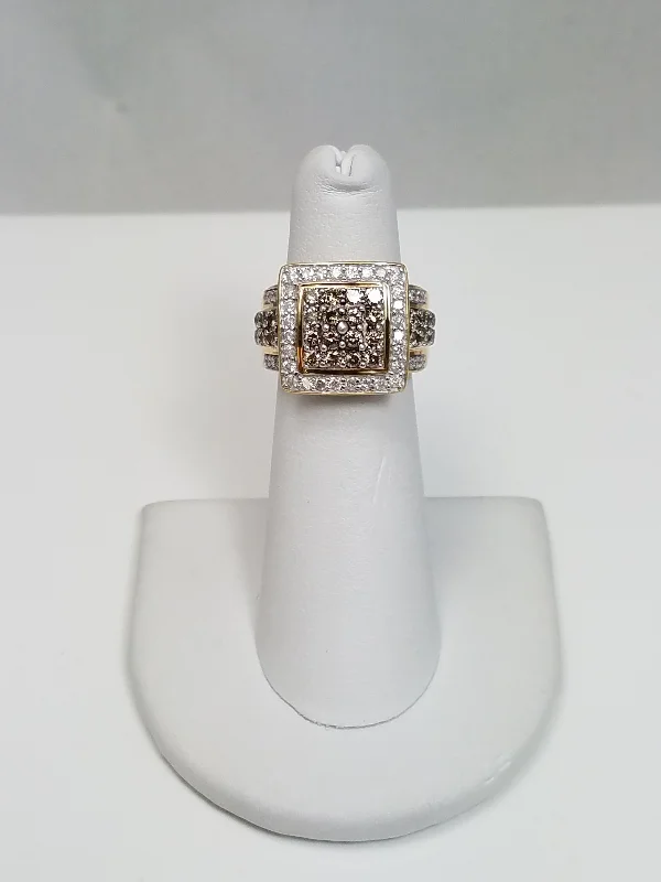 ladies-platinum-modern-rings-Scintillating 10k Yellow Gold Natural Diamond Custom Ring