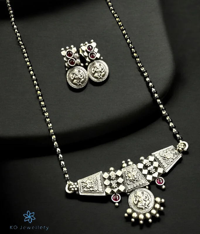 ladies-artisan-pearl-earrings-The Numa Silver Mangalsutra Necklace & Earrings