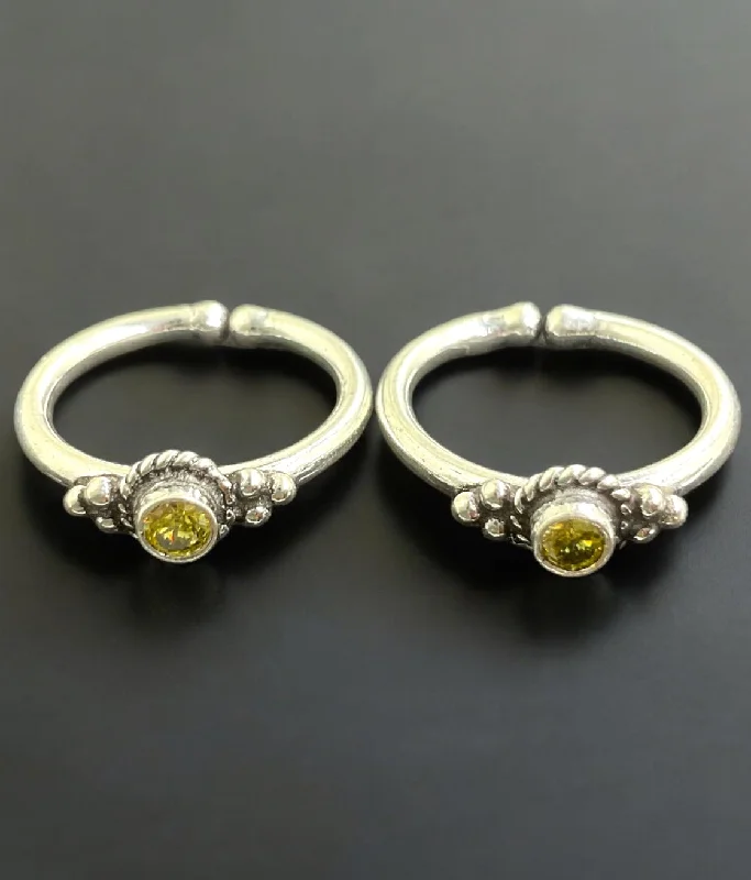 ladies-eternity-pearl-rings-The Yakshi Silver Gemstone Toe-Rings (Yellow)